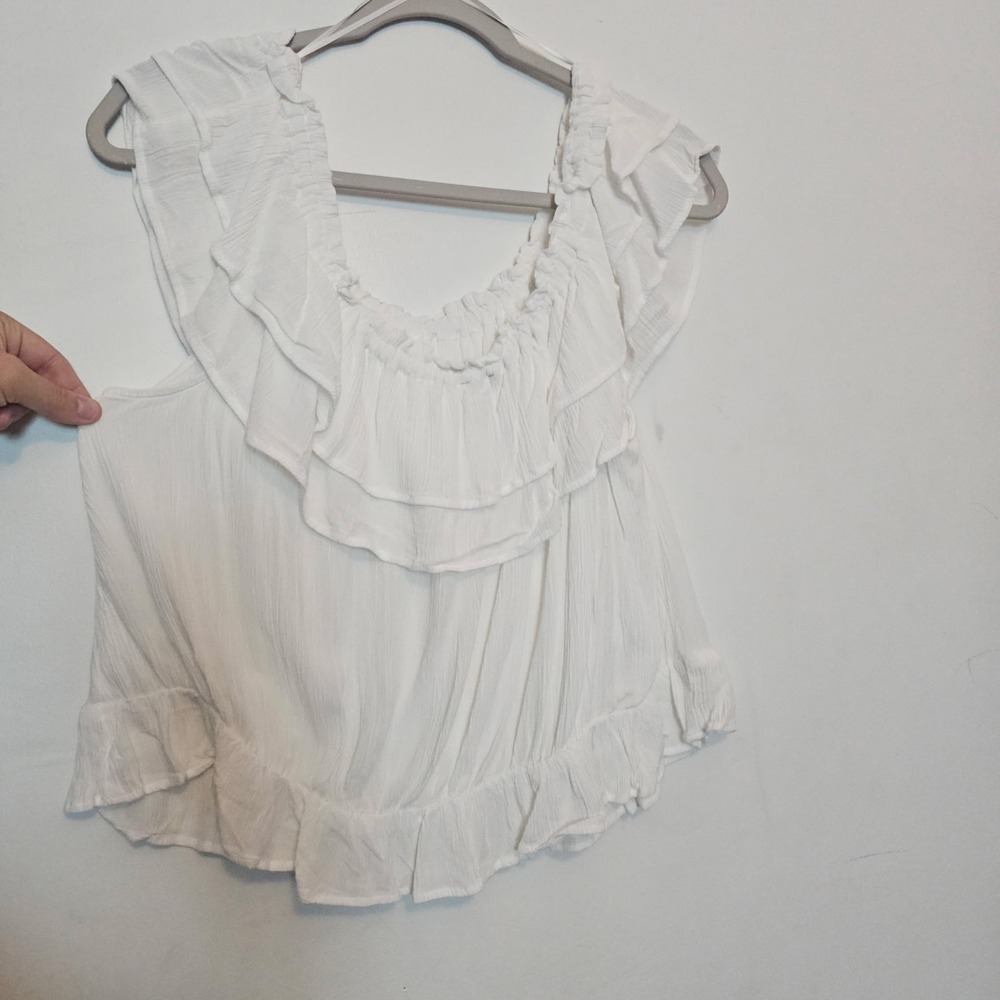 Express Off the Shoulder Crop Top Size XL White Ruffle Shoulders And Hem - Picture 3 of 7